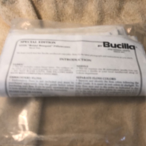 Bucilla Special Edition Stamped Pillowcases BRIDAL BOUQUET for Embroidery 1 Pair - Picture 5 of 5